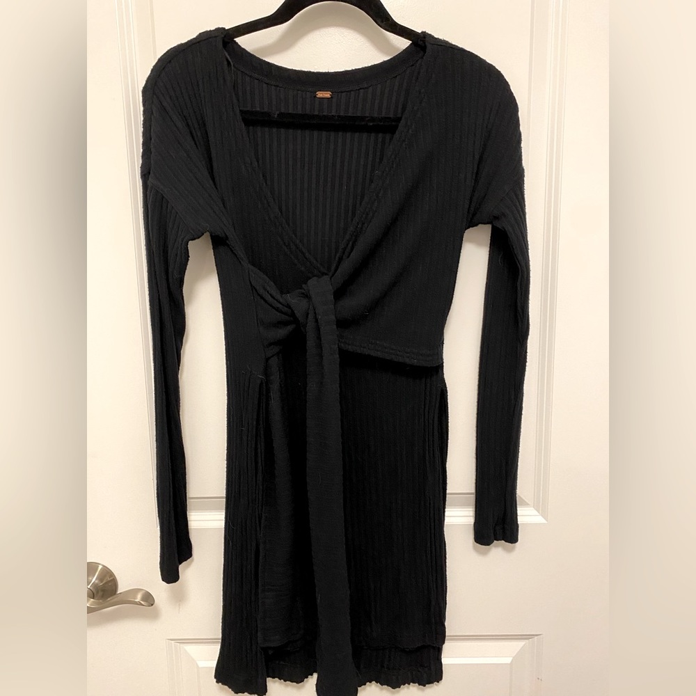 Free People- soft cotton black fashion top